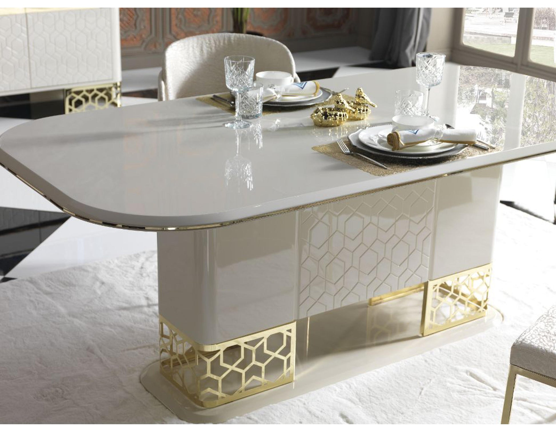 Flamingo Dining Set-Home Signature